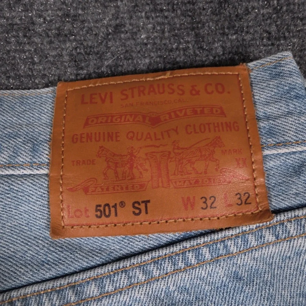 Levis Premium Selvedge 501 Jeans Mens 32x32 Blue Distressed Whiskered Button Fly